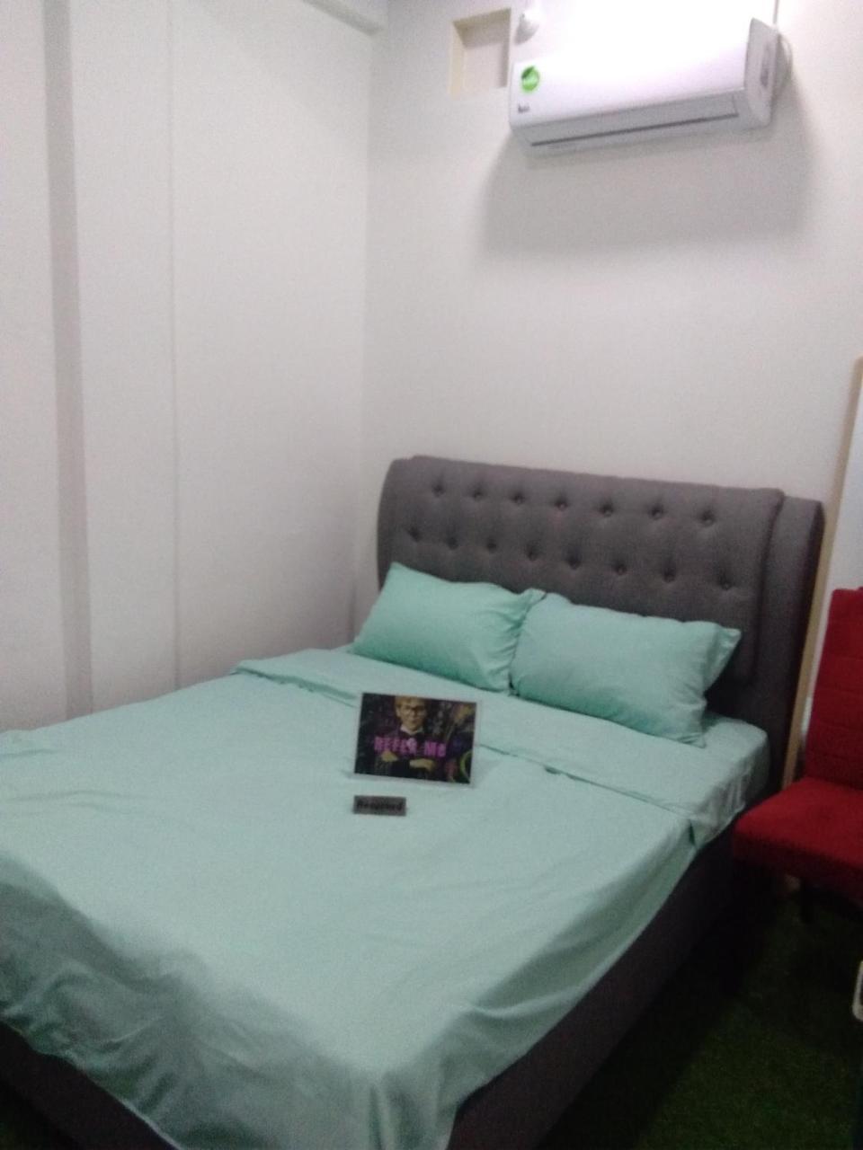 Co.Living Hostel Бандар-Сері-Бегаван Екстер'єр фото